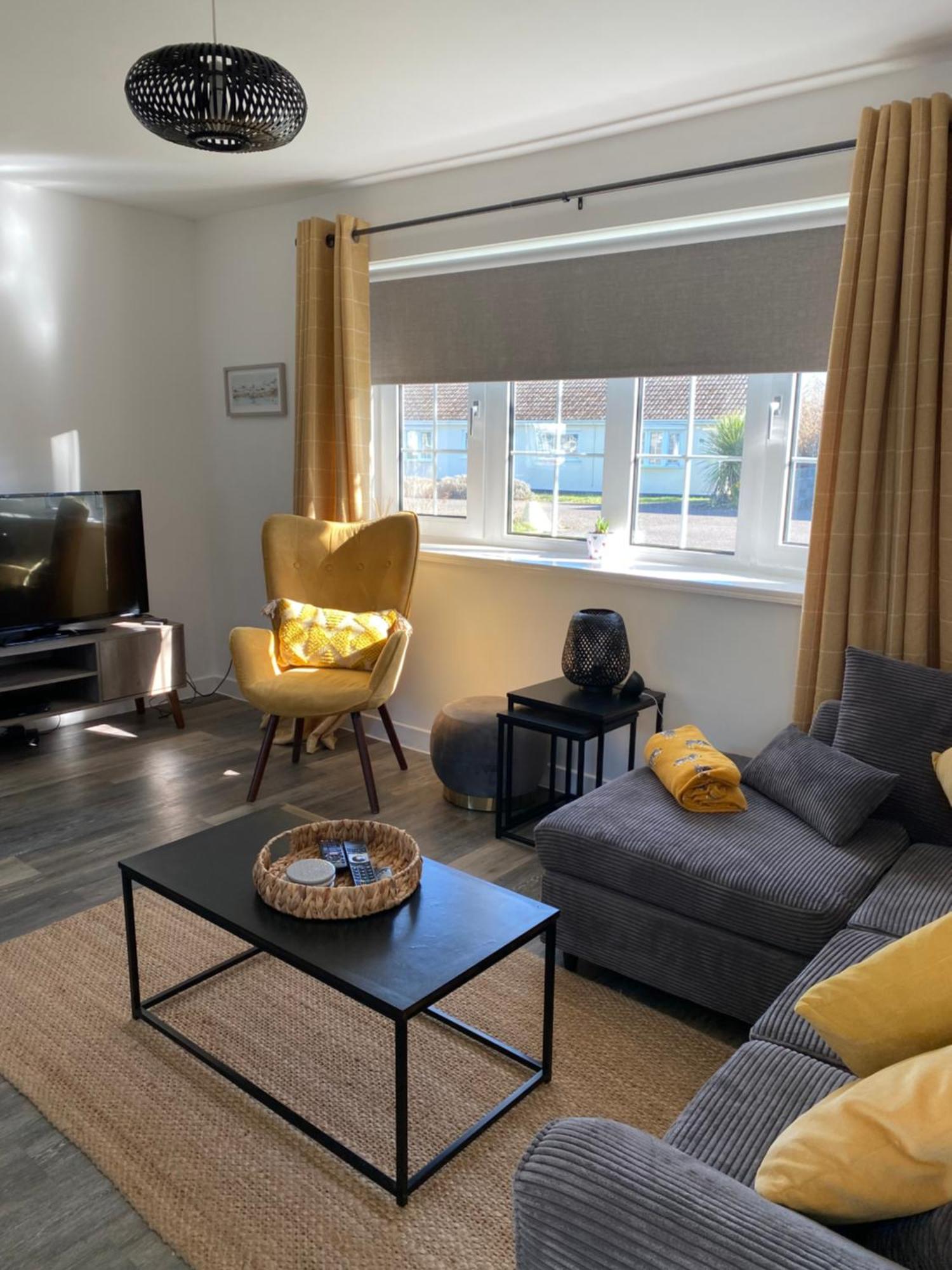 44 Gower Holiday Village Ty Gwyr Cosy 2 Bedroom Chalet Swansea Esterno foto